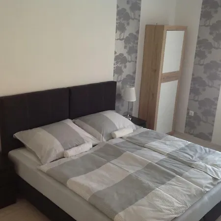 Filsdeger Cityrooms Pensionat Eger