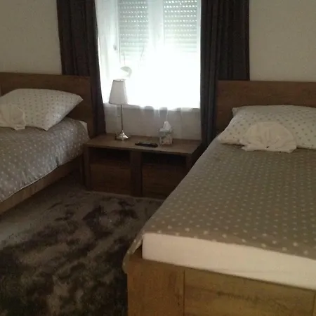 Filsdeger Cityrooms Vendégház Eger